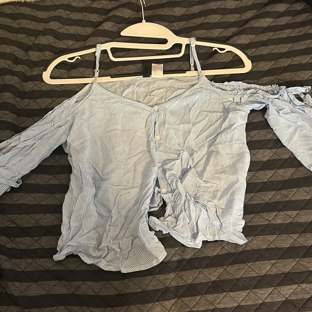 H&M blouse - Picture 2 of 2